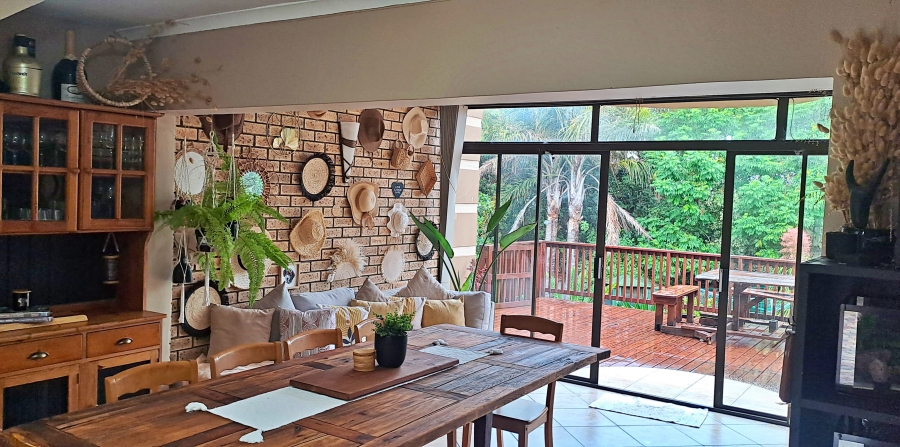 5 Bedroom Property for Sale in Reebok Western Cape